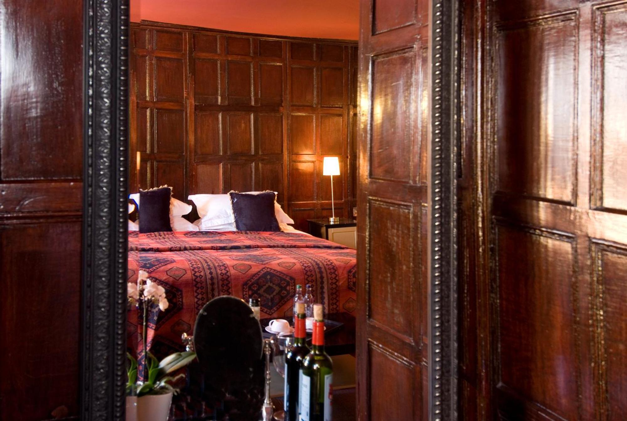 Chapter House Salisbury Room photo
